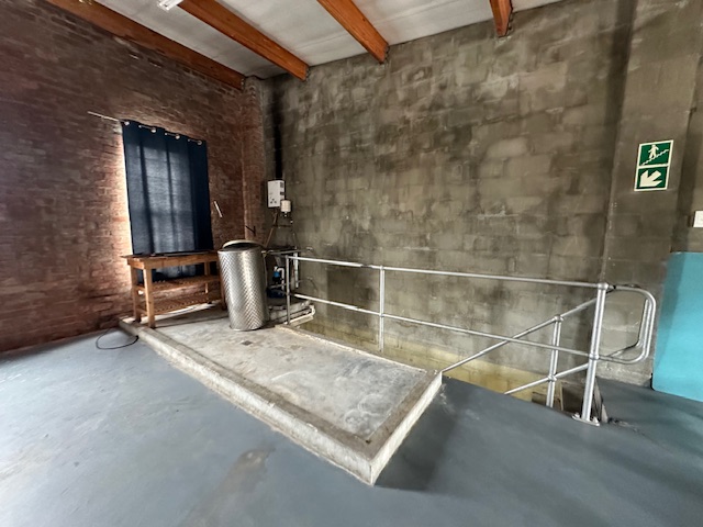 To Let commercial Property for Rent in Maitland Western Cape